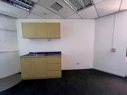 Peninsula Plaza (D6), Office #517670161